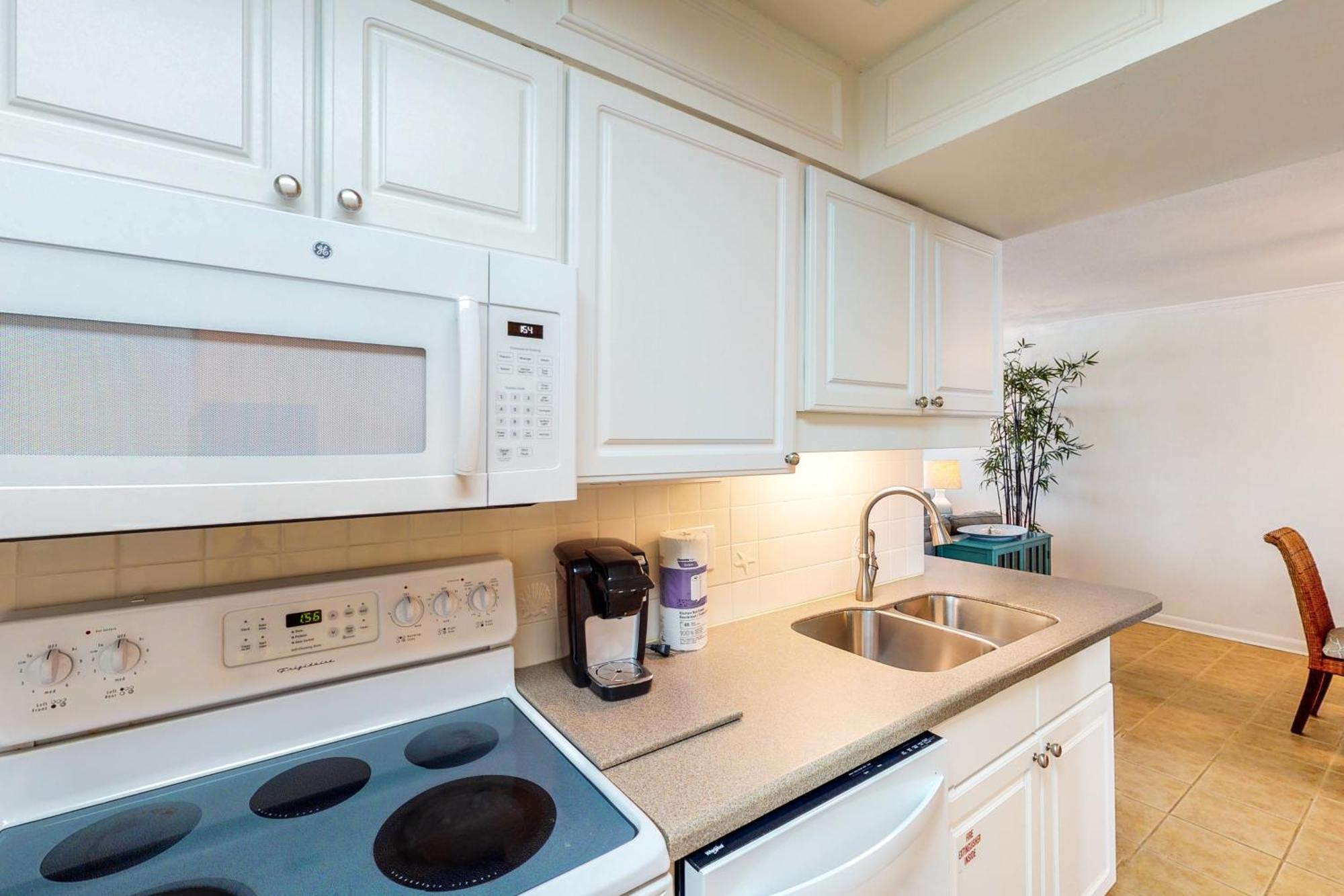 Island Echos 7Th Floor Condos شاطئ فورت والتون الغرفة الصورة