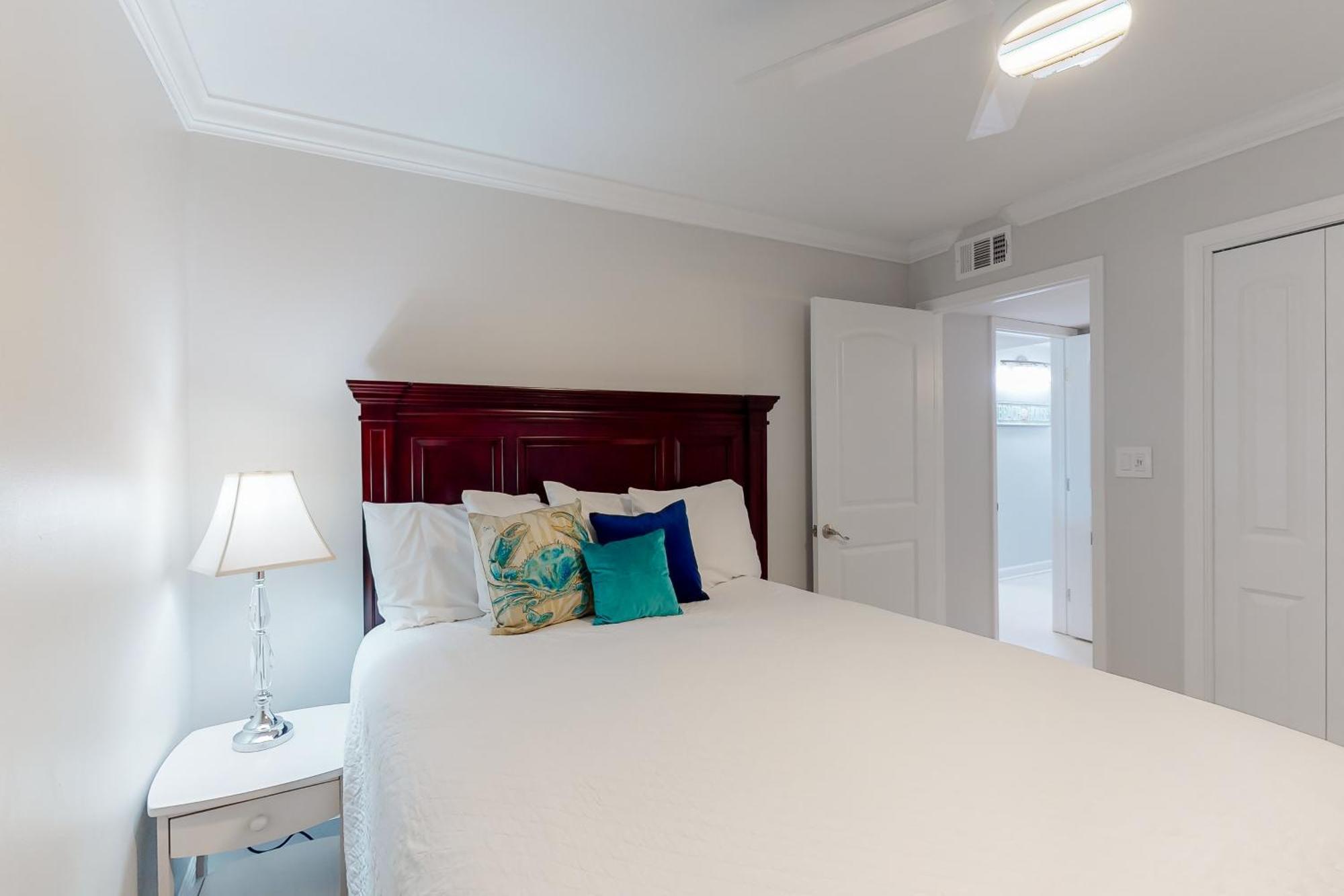 Island Echos 7Th Floor Condos شاطئ فورت والتون الغرفة الصورة